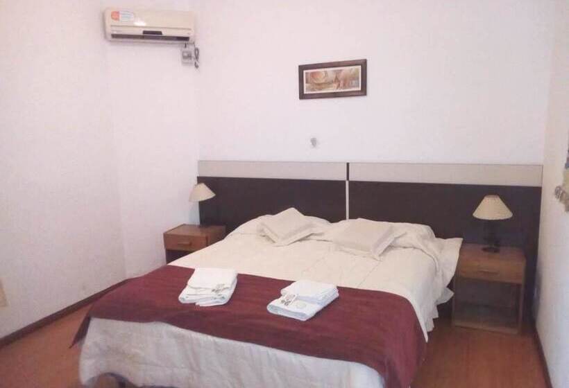 בית מלון כפרי Pillahuinco Parque