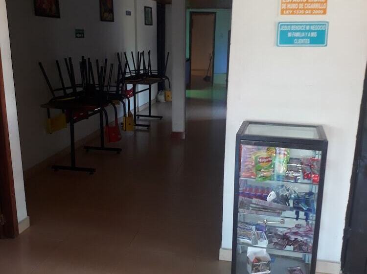 Отель Portal Del Valle