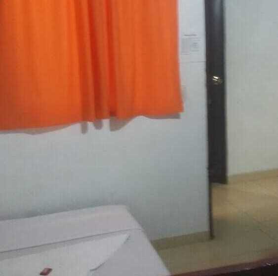 Отель Portal Del Valle