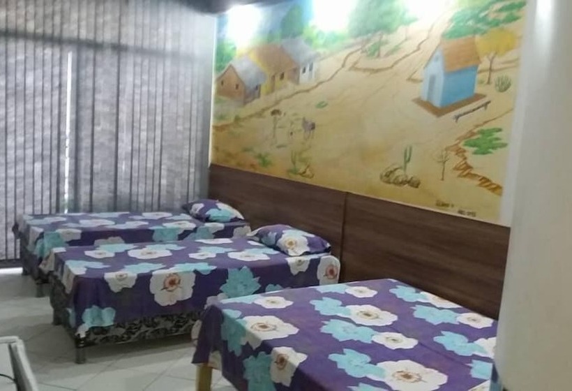 בית מלון כפרי Pousada Rainha Do Sertão