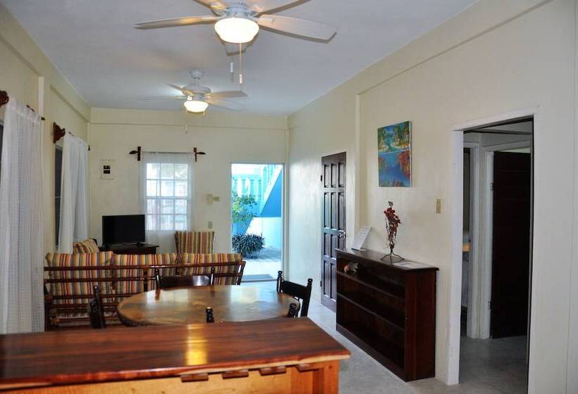 בית מלון כפרי Rainbow