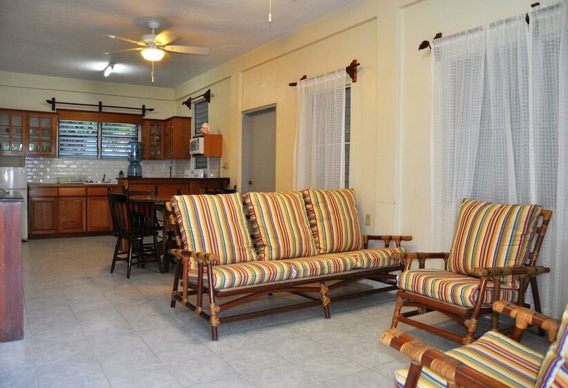 בית מלון כפרי Rainbow