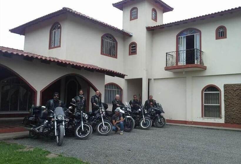 هتل روستایی Pousada Fazenda Da Invernada