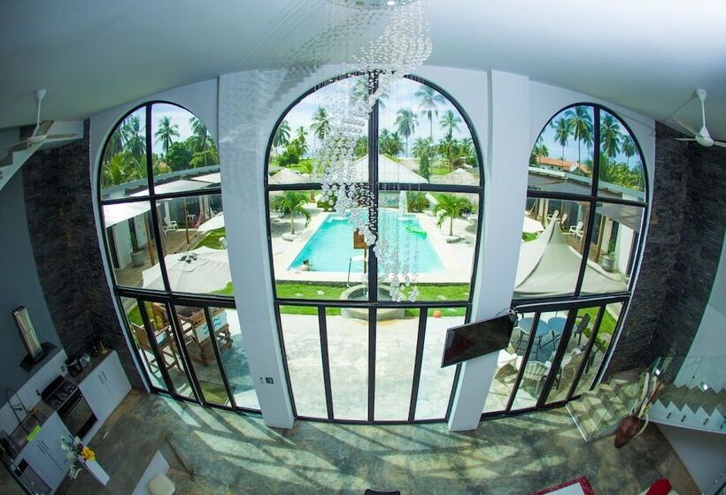 호텔 Show Pony Beach Resort