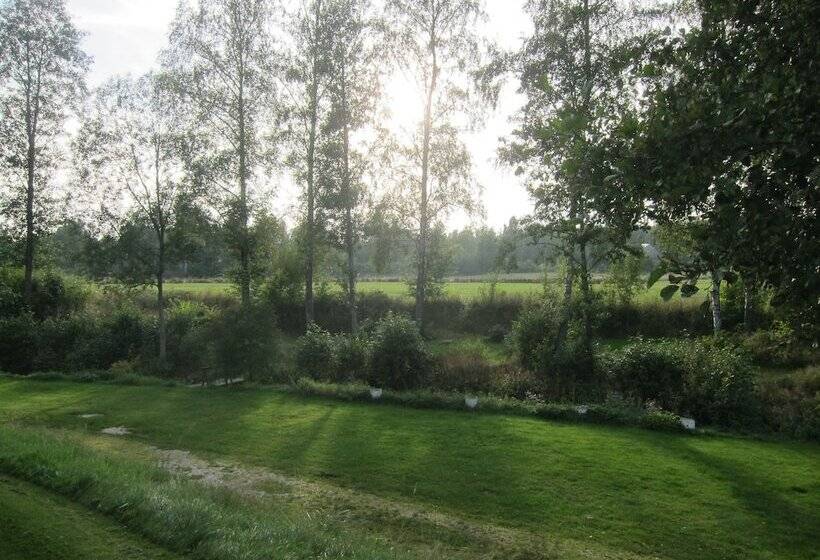 בית מלון כפרי Sikhalls Camping Och Restaurang