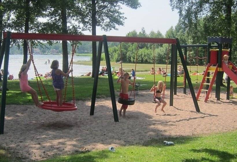 בית מלון כפרי Sikhalls Camping Och Restaurang