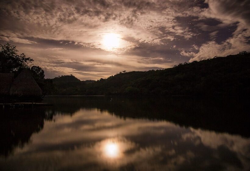 酒店 Sumaj Lagoon Lodge