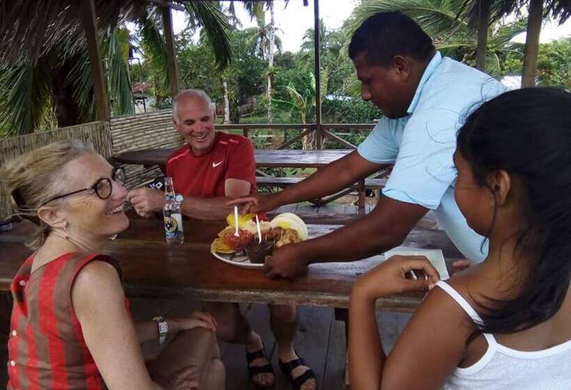 فندق Tapir Lodge