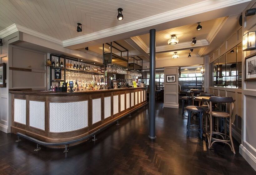 호텔 The Bulls Head