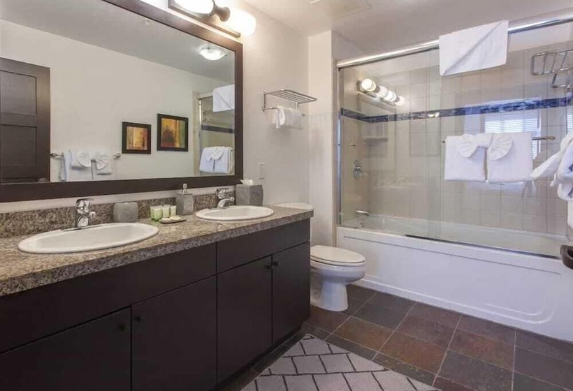 فندق Village 2230 White Mountain Lodge