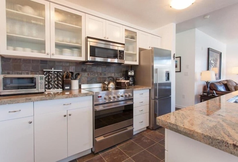 فندق Village 2230 White Mountain Lodge