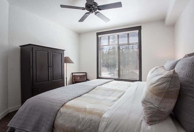 فندق Village 2230 White Mountain Lodge