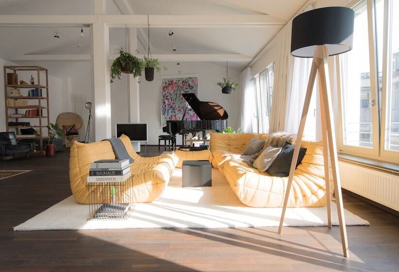 호텔 Weimar Central Artist Loft