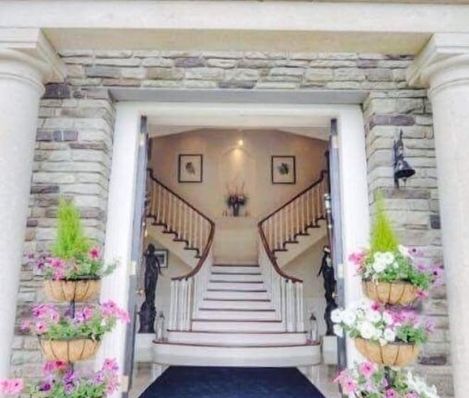 Lakeview Lodge Bed And Breakfast