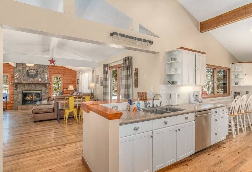 Lazy Elk Retreat 3 Br Cabin