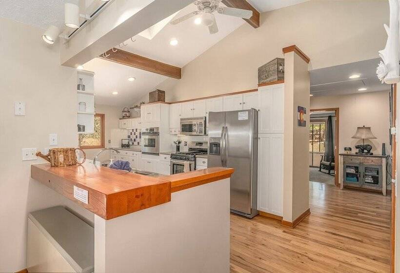 Lazy Elk Retreat 3 Br Cabin