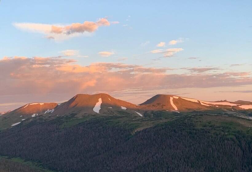 Lazy Elk Retreat 3 Br Cabin