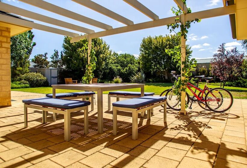 Lochnagar Barossa   Adults Only