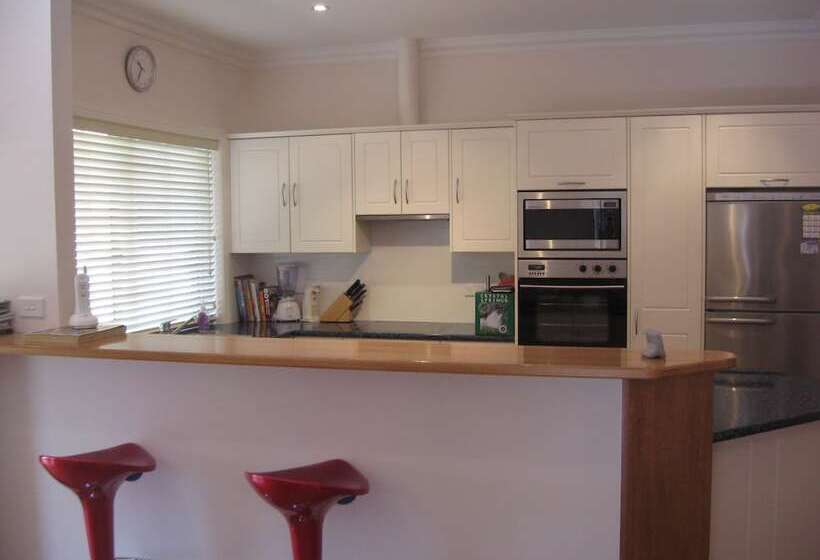 Lochnagar Barossa   Adults Only