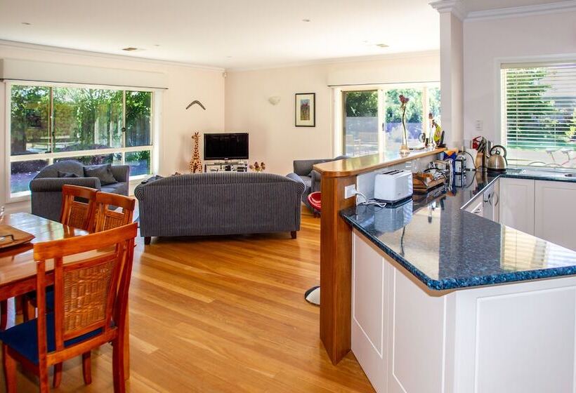 Lochnagar Barossa   Adults Only