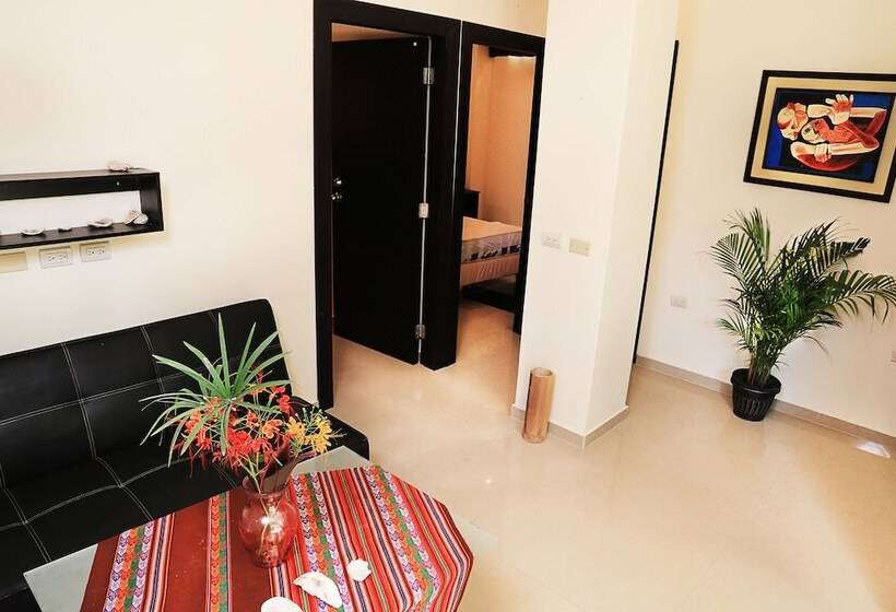 Mauna Suites And Hostal   Hostel