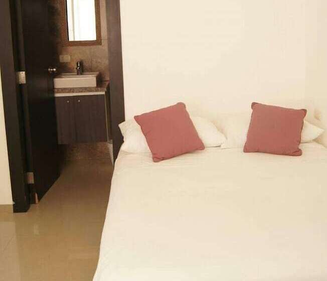 Mauna Suites And Hostal   Hostel