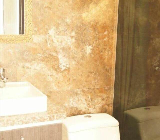 Mauna Suites And Hostal   Hostel