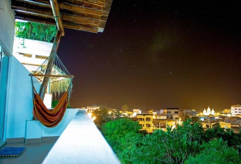 Mauna Suites And Hostal   Hostel