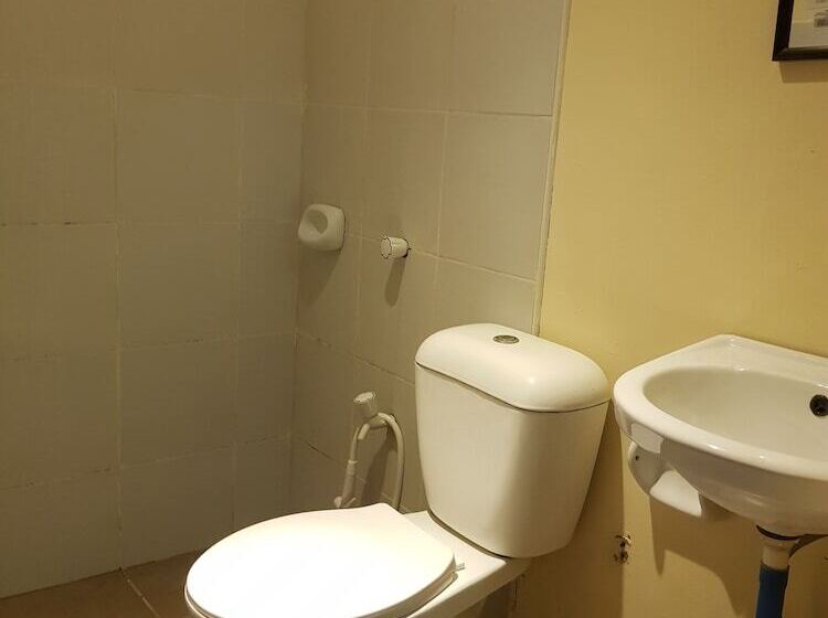 בית מלון כפרי Miami Heat Beach Resort