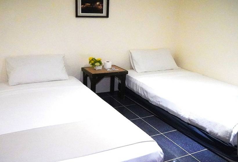 בית מלון כפרי Miami Heat Beach Resort