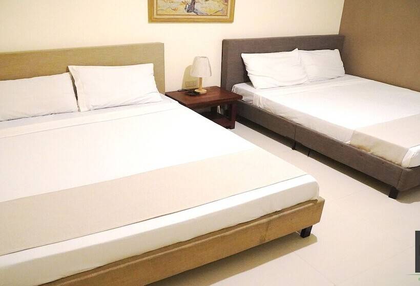 فندق Miami Heat Beach Resort