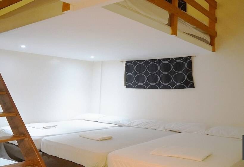 בית מלון כפרי Miami Heat Beach Resort