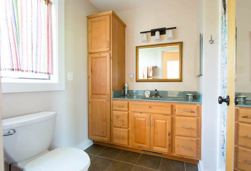 Montfair Resort Farm