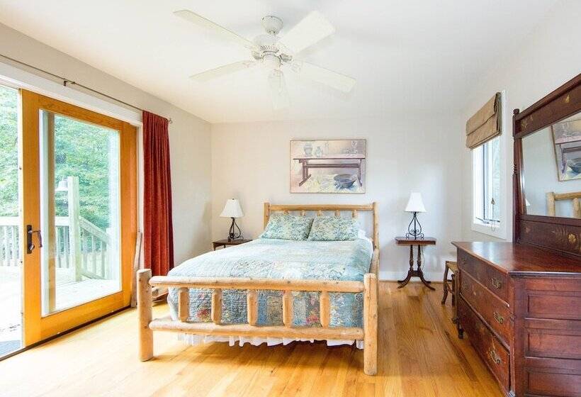 Montfair Resort Farm