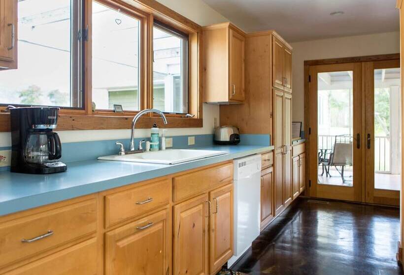 Montfair Resort Farm