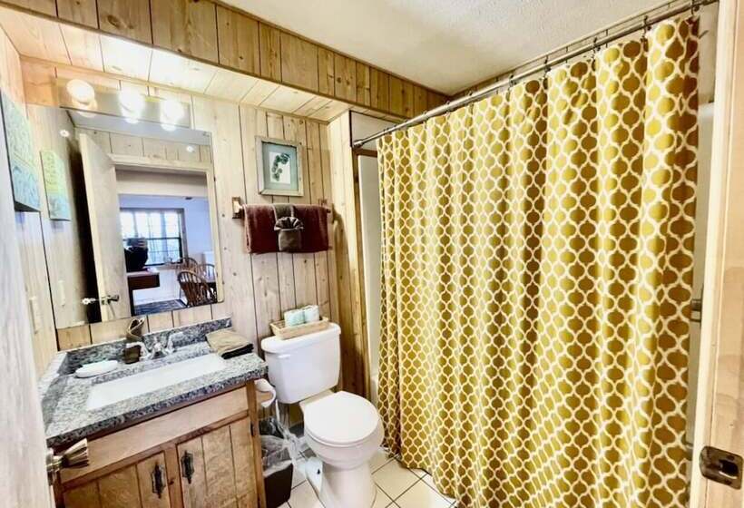 Olde Tyme Way Cabins 3526