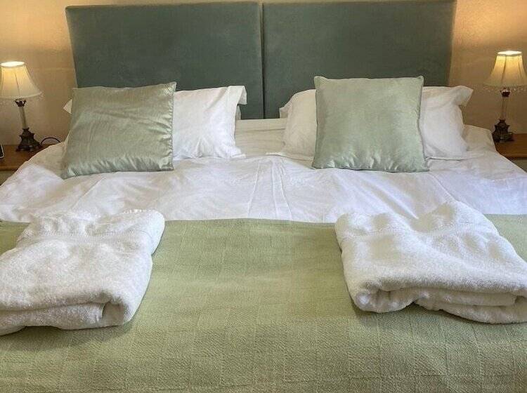 Pendragon Country Cottages