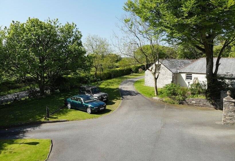 Pendragon Country Cottages