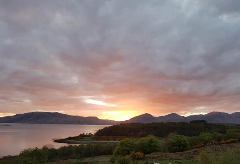 بنسيون Appin Bay View