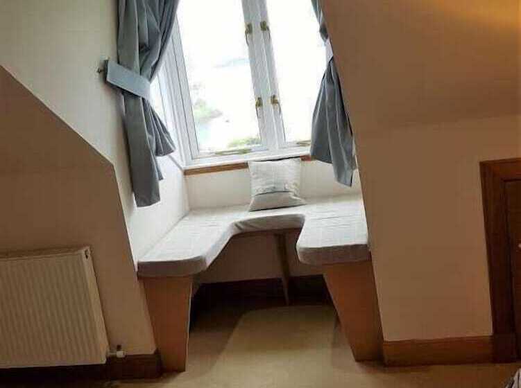 بنسيون Appin Bay View