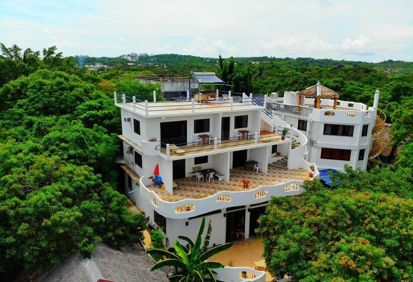 펜션 Aquarius Terraces Boutique Resort