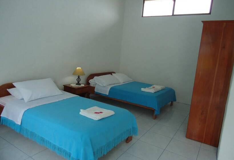 بنسيون Cartago Bay