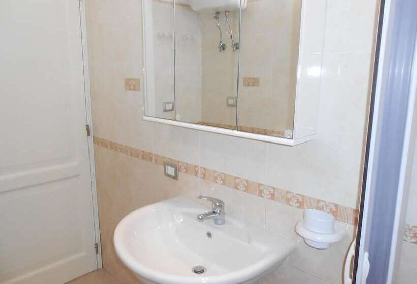 بنسيون Casa Sasha