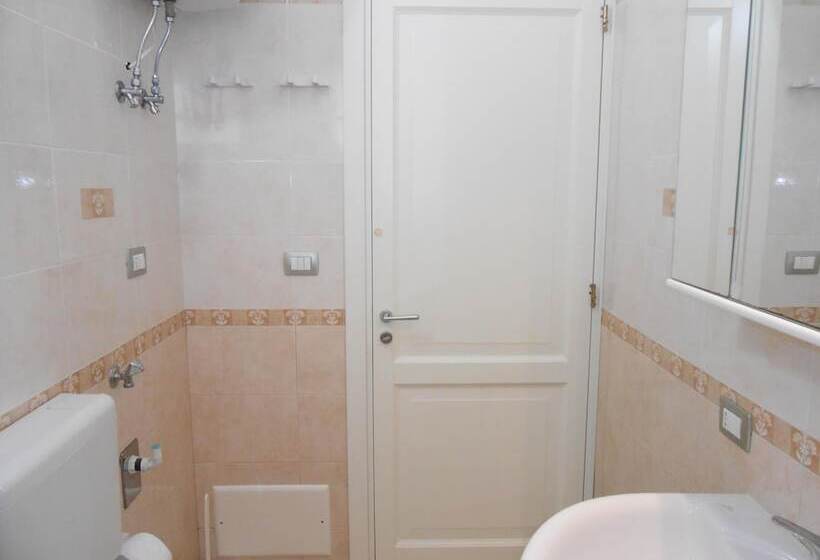 بنسيون Casa Sasha