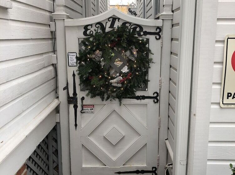 بنسيون John Thomas Bed And Bath