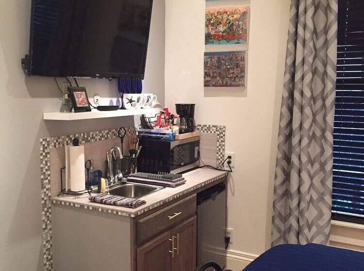 פנסיון John Thomas Bed And Bath