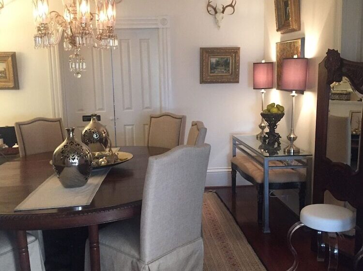 بنسيون John Thomas Bed And Bath