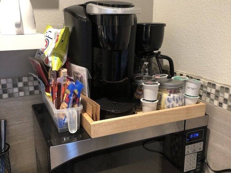 بنسيون John Thomas Bed And Bath