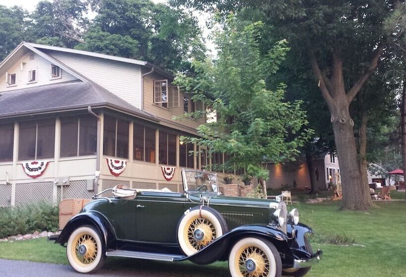 بنسيون Lake Ripley Lodge W Lake Front Rooms, Grand Porch, Kayaks & Paddleboard