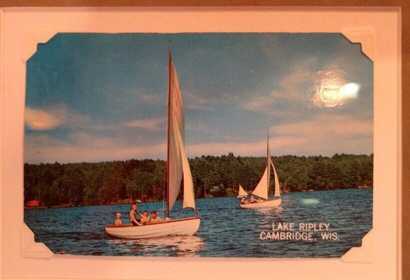 بنسيون Lake Ripley Lodge W Lake Front Rooms, Grand Porch, Kayaks & Paddleboard